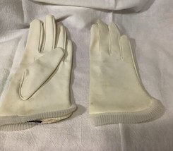 Vtg Ladies Vinyl Gloves Nylon Gusset Edging - $146.39 MXN