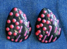 Art Moderne Black Enamel &amp; Plum Pink Dots Pierced Earrings 1980s vintage... - £9.61 GBP