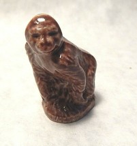 Wade Whimsies Gorilla Red Rose Tea Figurine - £3.12 GBP