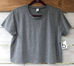 NWT Style 5 Jr. Wm.  size L T-Shirt Crop Top solid Heathered Gray S/S - £11.50 GBP