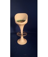 BRATZ Kiss-N-Make-Up Salon Playset--White Salon Chair - $10.94 CAD