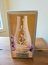 Gorham 1831 Floral Serenity 12&quot; Teardrop Crystal Vase Item #750164 (NEW) - £23.32 GBP