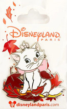 Disney Cats &amp; Dogs Aristocats White Kitten Marie Autumn Leaves DLRP pin - $19.80