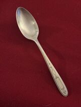 Antique Grosvenor (1921) Teaspoon Oneida Silverplate - $4.74