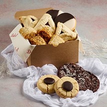 Signature Cookie Snack Gift Box - £35.92 GBP
