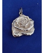 925 Sterling Silver Flower Blossom Pendant Free Shipping - $496.90 MXN