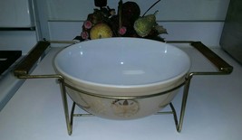 Vintage Pyrex #404 Tan 4Qt Promo Mixing Bowl w/ Gold Hex Designs》Gold/Wo... - $94.04