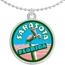 Sarasota Florida Vintage Round Pendant Necklace Beautiful Fashion Jewelry - £8.51 GBP