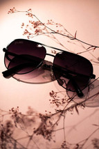 Black Gradient Unisex Aviator Sunglasses - £31.36 GBP