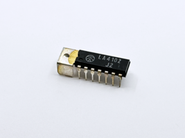 LA4102 Sanyo 2 Channel 2.1W x2 Audio Power Amplifier 9V 4ohm DIP-14 - $4.00