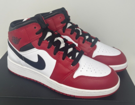 Nike Air Jordan 1 Mid GS Chicago White Heel Red 554725-173 YOUTH Size 5.5Y - £94.73 GBP