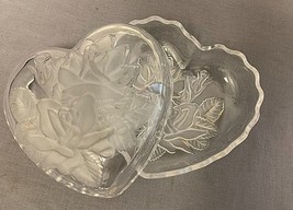 Studio Nova Vintage Heart Shaped Frosted Crystal Clear Lidded Candy or Trinkets - £12.60 GBP