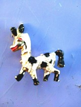 Vtg  1 &quot; silver color w/,enamel HORSE pin        .Benefits local animal ... - £9.38 GBP