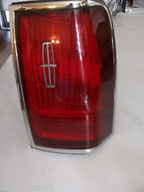 1995 1997 TOWNCAR RIGHT TAILLIGHT TURN BRAKE SIGNAL OEM USED ORIGINAL LI... - £145.08 GBP