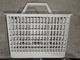 24CC51 GE NAUTILUS PARTS: CUTLERY BASKET, 8-5/8&quot; X 7&quot; X 8-5/8&quot; OVERALL, VGC - $10.35