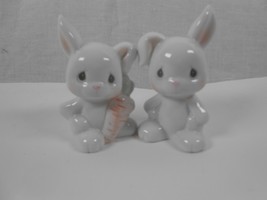 Precious Moments Rabbits Bunnies Salt &amp; Pepper Shaker Noah&#39;s Ark - $13.10