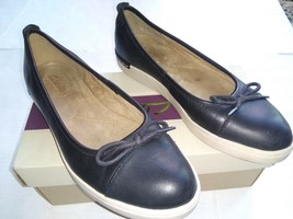 Clarks Women Black Leather Cordella Alto Bow Slip on Flats Casual Size US 5M EUC - £17.50 GBP