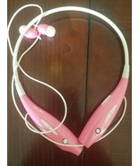 Pink earphones - $652.48 MXN