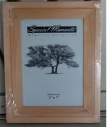 BRAND NEW IN PACKAGE Special Moments Solid Wood 5 by 7 Photo Frame UNSTA... - $13.52 CAD