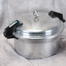 Vintage Mirro M-0512-11 12 Quart Pressure Cooker USA with New Gasket - £122.65 GBP