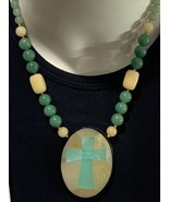 LEE SANDS Mother of Pearl AVENTURINE NECKLACE CROSS PENDANT Green VINTAG... - $60.51 CAD