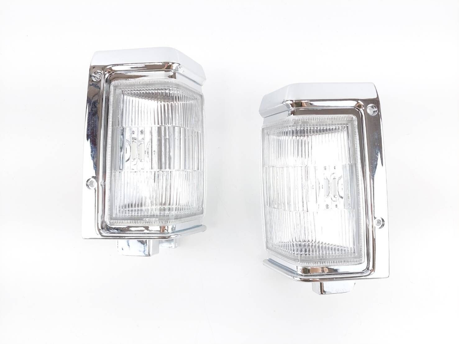 Chrome Corner Light Indicators For Nissan D21 Pathfinder 1992-1995 Terrano - $42.52