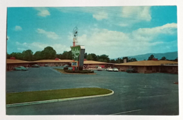 Holiday Inn Motel Old Cars Lynchburg Virginia VA Curt Teich Postcard c1960s - $4.99