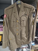 U.S. Army Airborne Uniform + Pilot Medal Display – 101st Airborne, Bronz... - $4,835.65 MXN