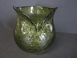 Vintage Art Glass Owl Bowl Bird Shaped Green Cute - $23.17