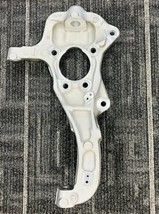 2019-2024 Chevrolet Silverado GMC Sierra 1500 LH OEM Steering Knuckle 84... - $1,122.24 MXN