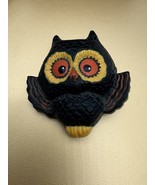 Vintage Hallmark Cute 2&quot; Plastic Owl Pin Brooch Black And Orange - £7.13 GBP