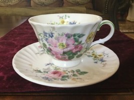 Vtg Royal Doulton Arcadia Tea Cup &amp; Saucer Set Footed Bone China Floral England - £12.55 GBP