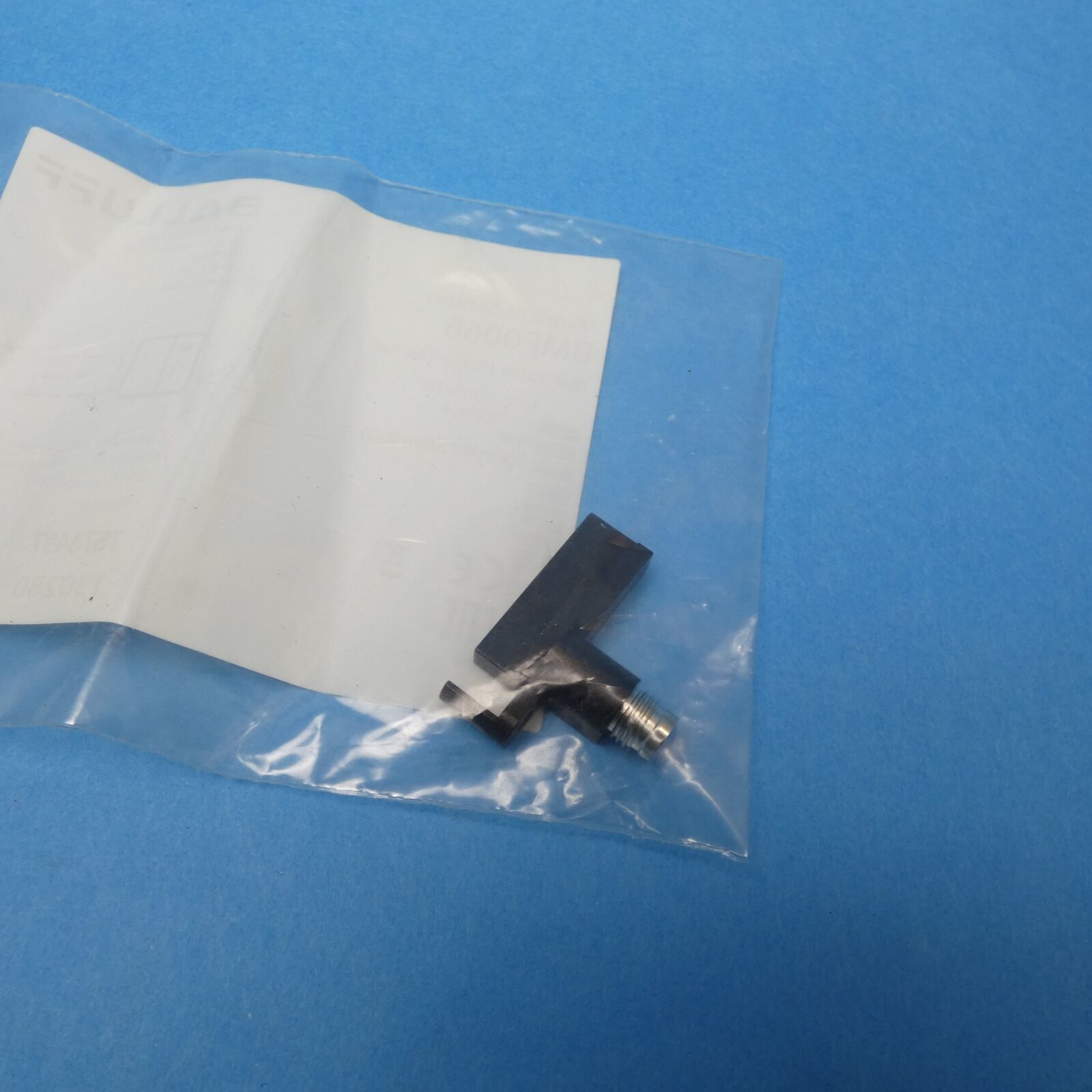 Balluff BMF0066 Magnetic field sensor PNP N.O. 10-30 VDC M8 QD - $94.99