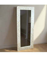 Mother of Pearl inlay White Floor mirror Frame - $12,143.28 MXN