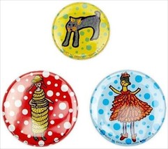 YAYOI KUSAMA Distintivi di latta Set di 3 Pochi／Taa-chan／Yayoi-chan - £41.19 GBP