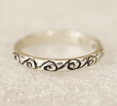 Artisan Jewelry 925 Sterling Silver Ring 3MM Band Spiral Wave Motif Ring... - £15.71 GBP