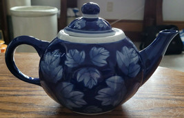 Designpac Blue And White Tea Pot Made In China Leaves Collectible Decora... - £17.52 GBP