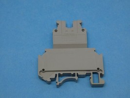 Phoenix Contact UK5 3004016 DIN Rail Feed Through Terminal Block 32 A Gr... - $1.25