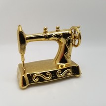 Vintage Miniature Sewing Machine Collectible Dollhouse England 576177 Metal Sew - £15.68 GBP