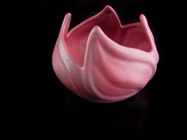 Vintage Van Briggle Pottery -. dusty rose tulip vase -signed ceramics - art pott - £106.43 GBP