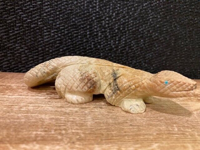 Zuni NELSON YATSATTIE Beautiful Carved Lizard Fetish Signed 4&quot; - £71.57 GBP