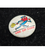 1969 US Mail Use Zip Code Advertising Pinback Button Mr. Zip Pin Cartoon - $323.08 MXN