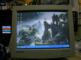 Vintage Samsung SyncMaster 750s CRT VGA Old 17&quot; Computer Monitor WORKS - £188.25 GBP