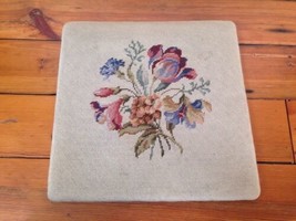 Antique Vtg Needlepoint Wool Crewel Floral Flowers Wood Chair Seat Cover 16x16 - £62.75 GBP