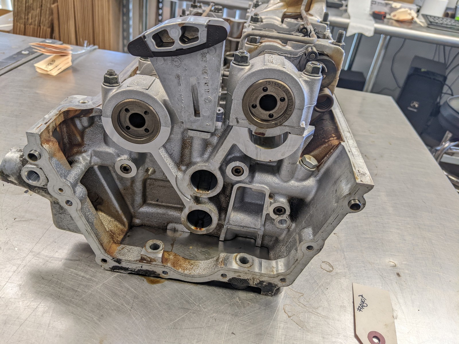 Right Cylinder Head For 04-06 BMW X5  4.4 7530011 Item image 2