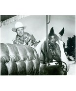 PHOTO ~ GENE AUTRY ~ Black and White ~ 8 x 10 ~ GLOSSY - £3.10 GBP