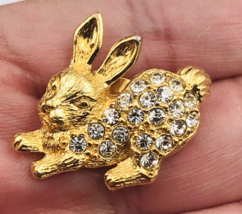 VTG Avon Gold Tone Rabbit Bunny w/ Rhinestones Pin Brooch Tie Tack 1.25" x 0.75" - $18.53