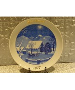 Christmas 1977 Collector Plate Blue w/ Horse &amp; Carriage Carollers  - $17.98