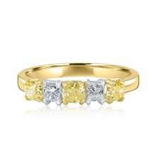 0.90 Carat Alternating Cushion Princess Cut Diamond Wedding Band 18k Yellow Gold - $1,491.45