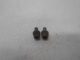 2013 Dodge Dart Rear Caliper Bracket Bolts Left Or Right - $556.66 MXN